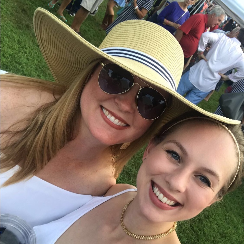 Meet your Posher, Loretta